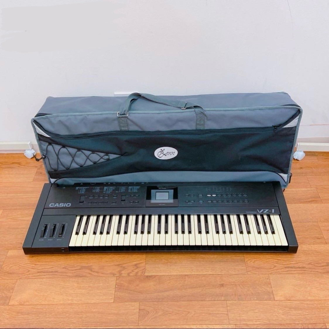 CASIO カシオ シンセサイザー 型番：VZ-1